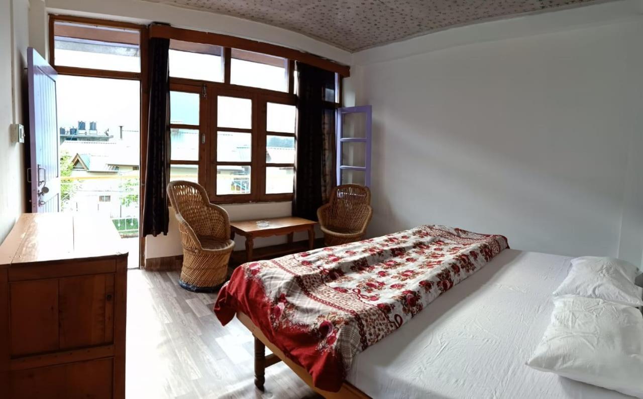Maha Mountain Home And Cafe Manali  Bagian luar foto